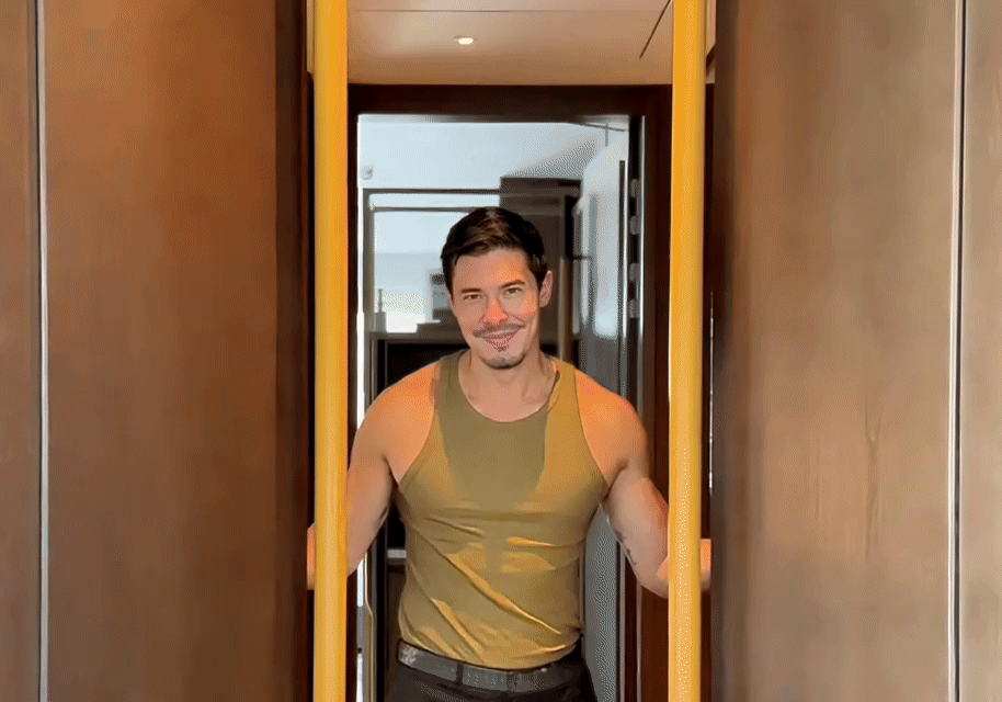 lewis-tan-cover-entrance-loop