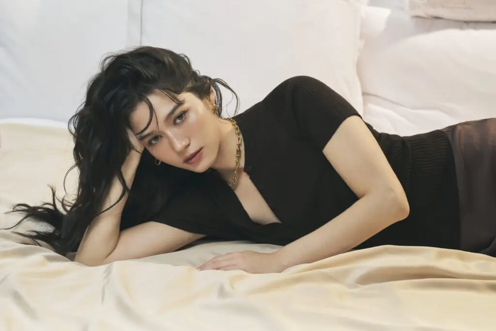 cover story Violette Wautier Birthday Issue speed bump outside noise