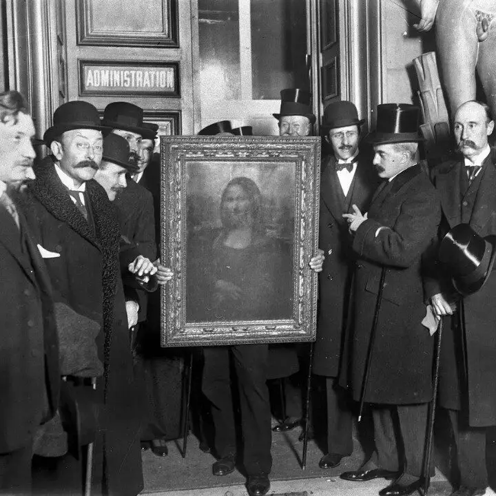 Louvre Heist 1911 Mona Lisa stolen Italian handyman