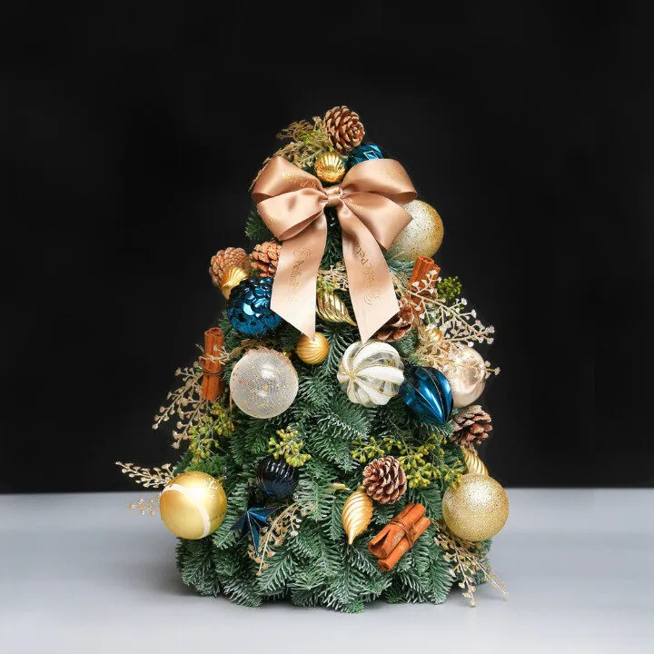 pacific petals mini christmas tree