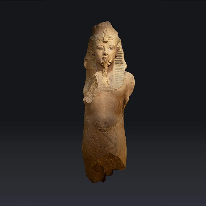 king tut statue hong kong palace museum egyptian exhibit