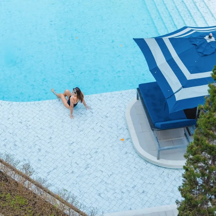 Cross Pattaya Pratamnak Swimming Pool