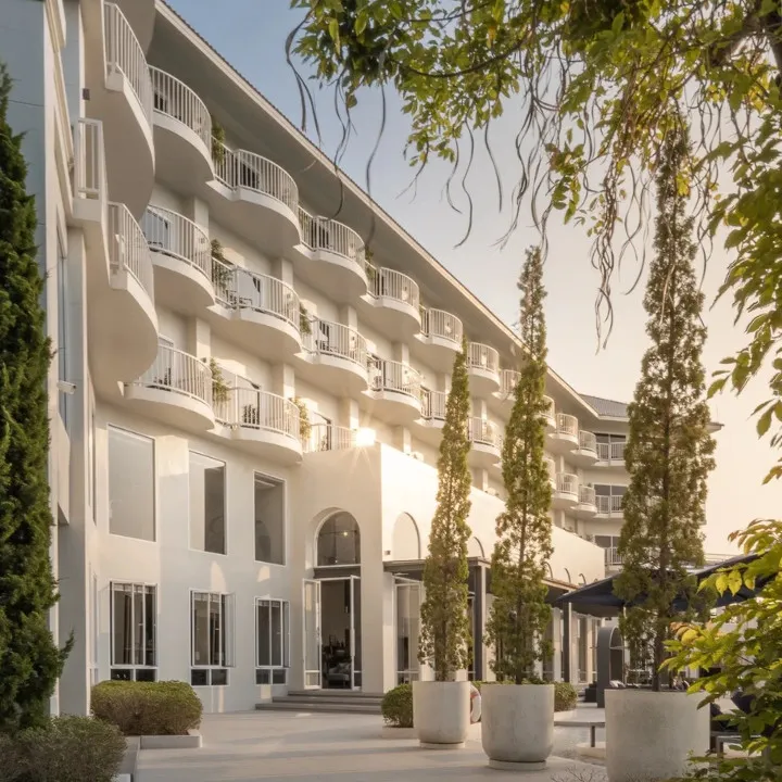 Cross Pattaya Pratamnak colonial-era influence