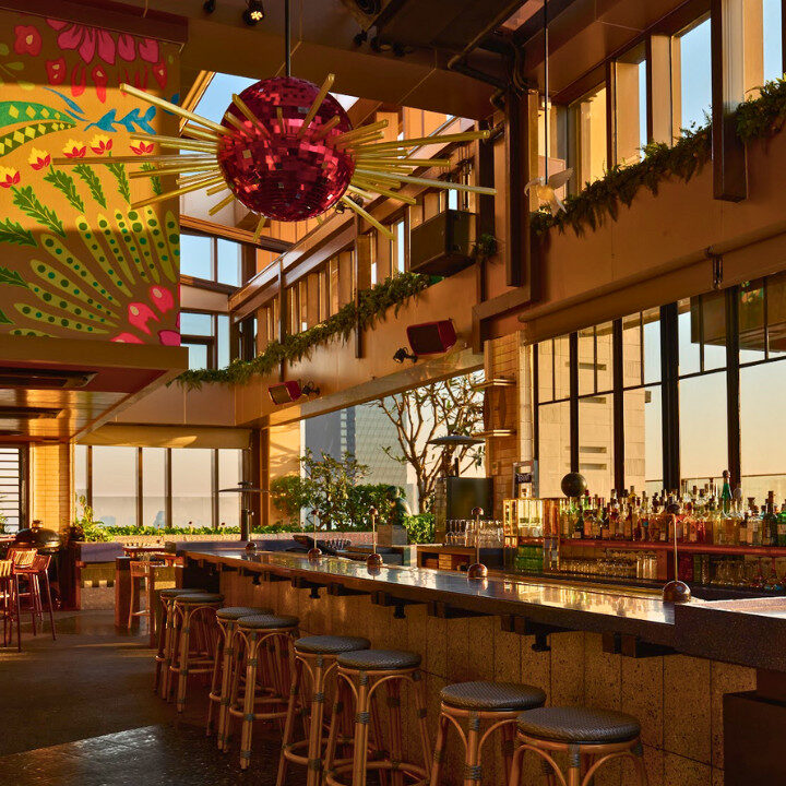 Kimpton Maa-Lai Bangkok Bar.Yard Pan-Latin