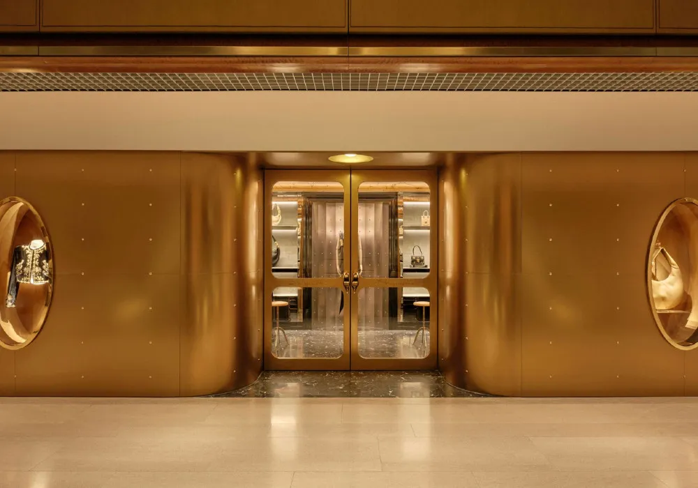 Schiaparelli Hong Kong salon