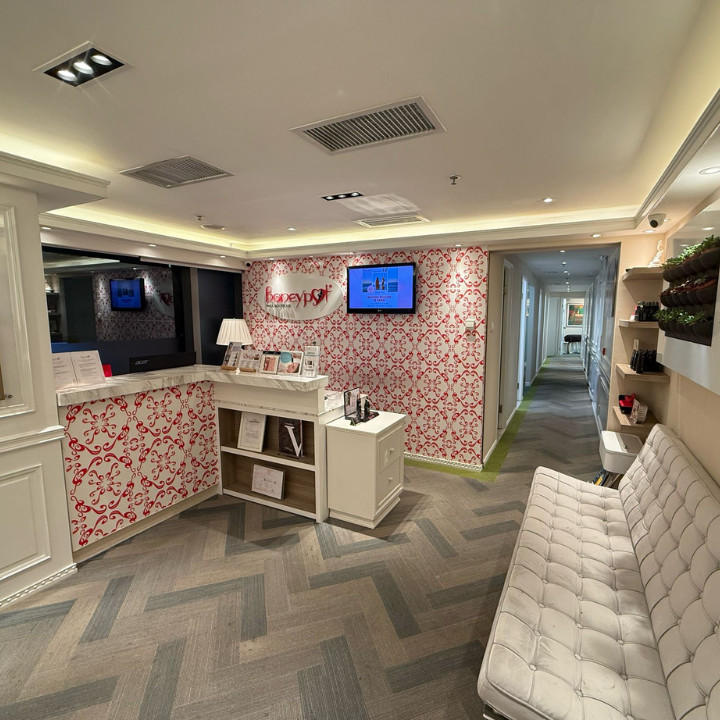 Honeypot Waxing Boutique boudoir interiors