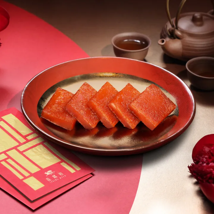 chinese new year puddings and hampers spring moon the peninsula hong kong