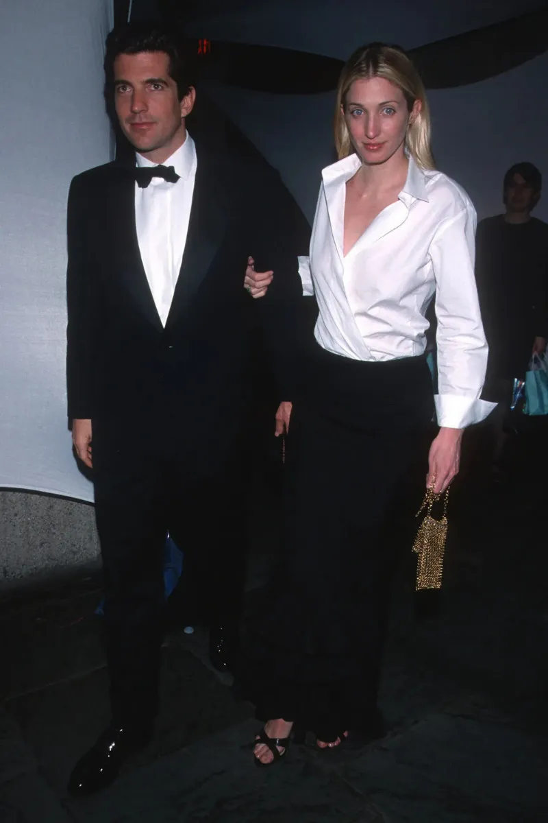 jfk jr and carolyn bessette style crisp white shirt