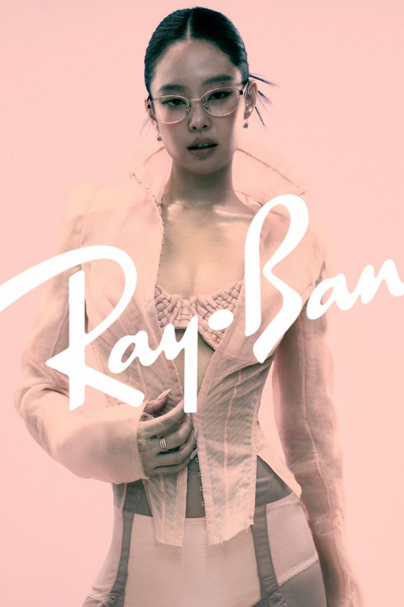 jennie for ray-ban