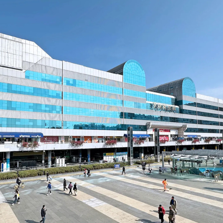 shop in shenzhen luohu commercial city