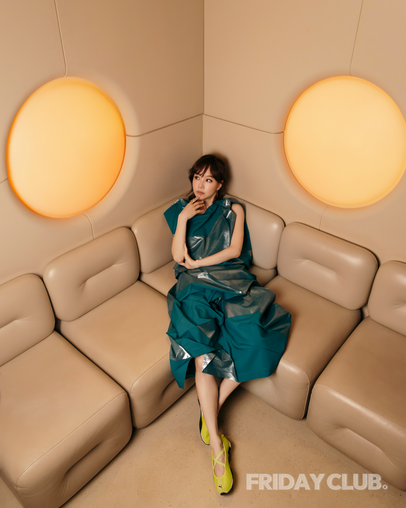 Toey Jarinporn Joonkiat Reflection