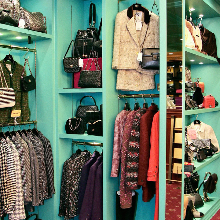 vintage shopping in tokyo qoo luxury shop