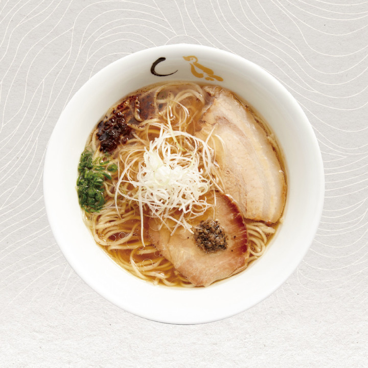 bowl of Konjiki Hototogisu ramen