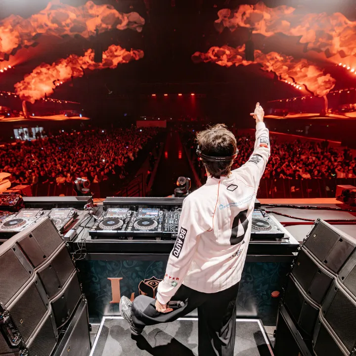 dj playing at tomorrowland shanghai