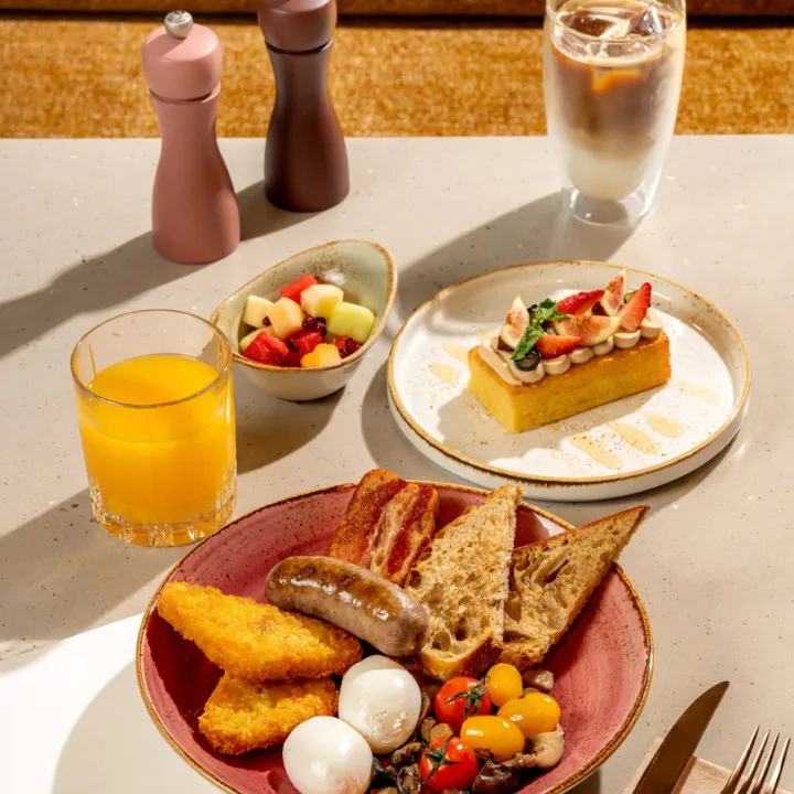 KROMO Bangkok, Curio Collection by Hilton Colette Bistrot & Bar